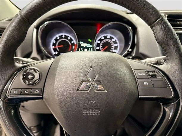 2021 Mitsubishi Outlander Sport - Image 11 of 18