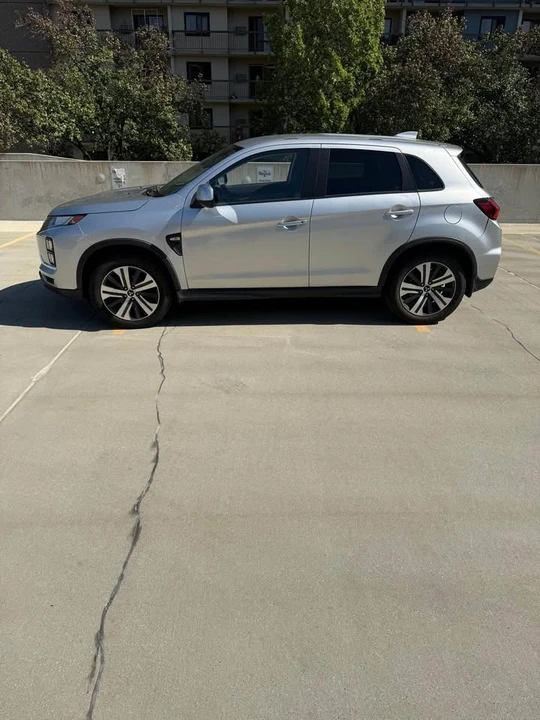 2021 Mitsubishi Outlander - Image 5 of 12