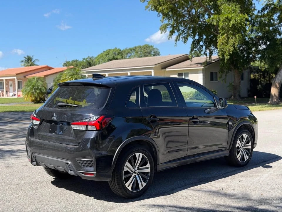 2021 Mitsubishi Outlander - Image 4 of 19