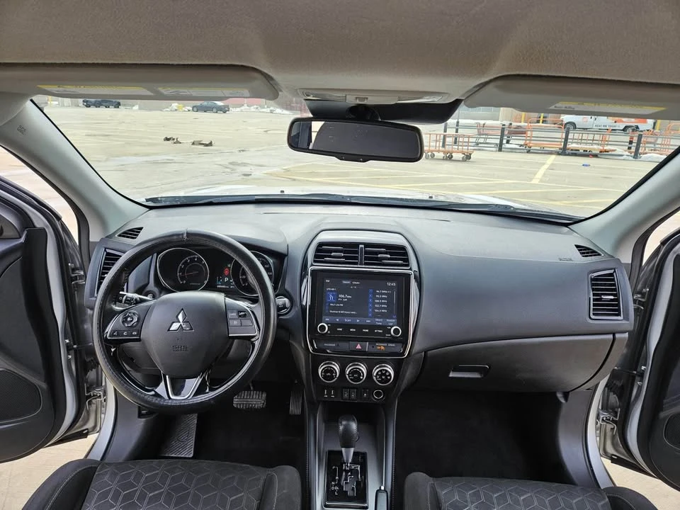 2021 Mitsubishi Outlander - Image 13 of 15