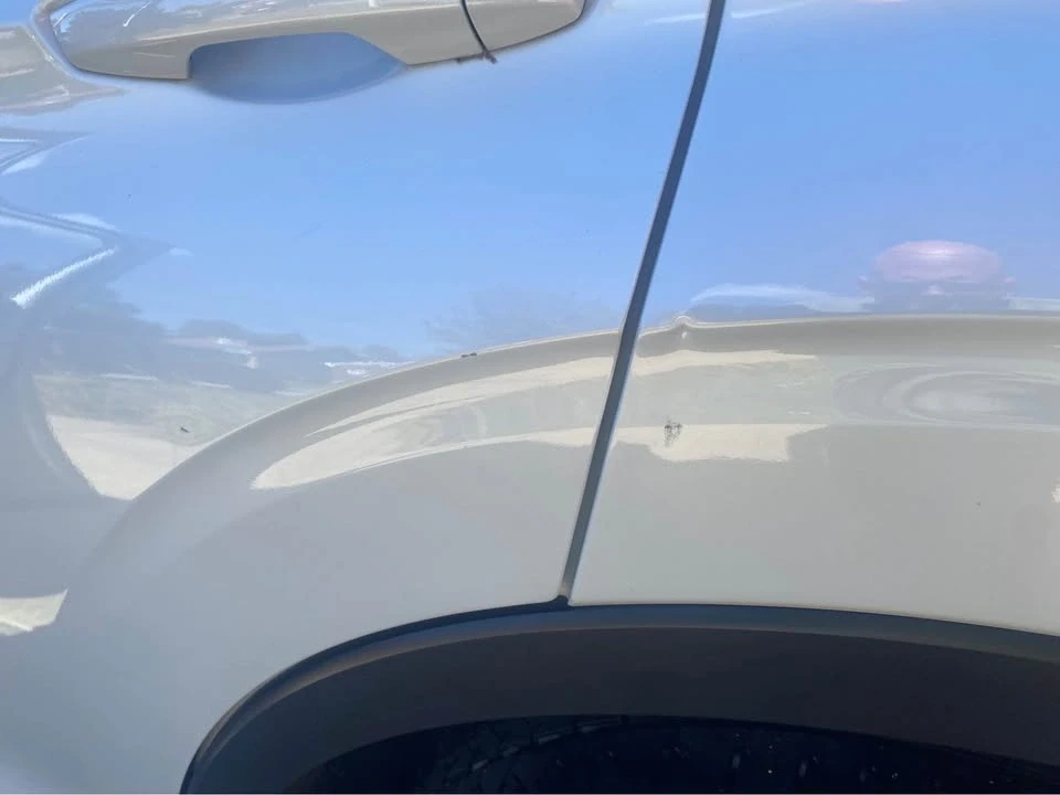 2021 Mitsubishi Outlander - Image 2 of 17