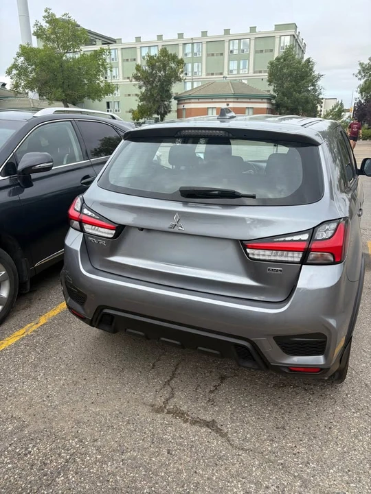 2021 Mitsubishi RVR - Image 3 of 10