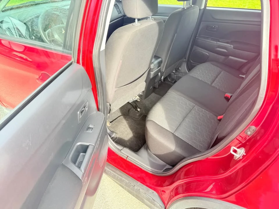 2021 Mitsubishi RVR - Image 8 of 17