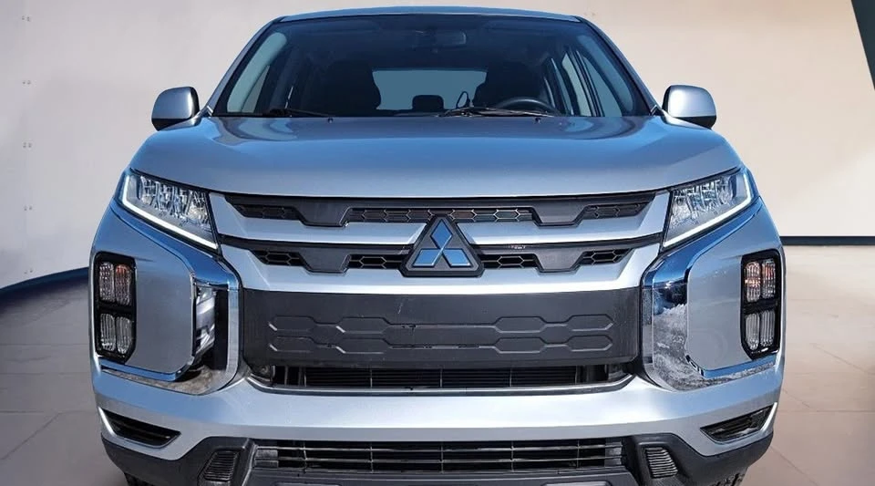 2021 Mitsubishi Eclipse Cross - Image 2 of 20