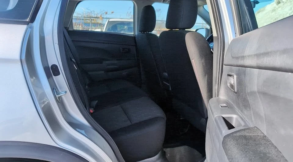 2021 Mitsubishi Eclipse Cross - Image 16 of 20