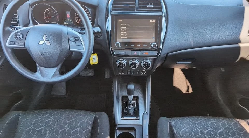 2021 Mitsubishi Eclipse Cross - Image 18 of 20