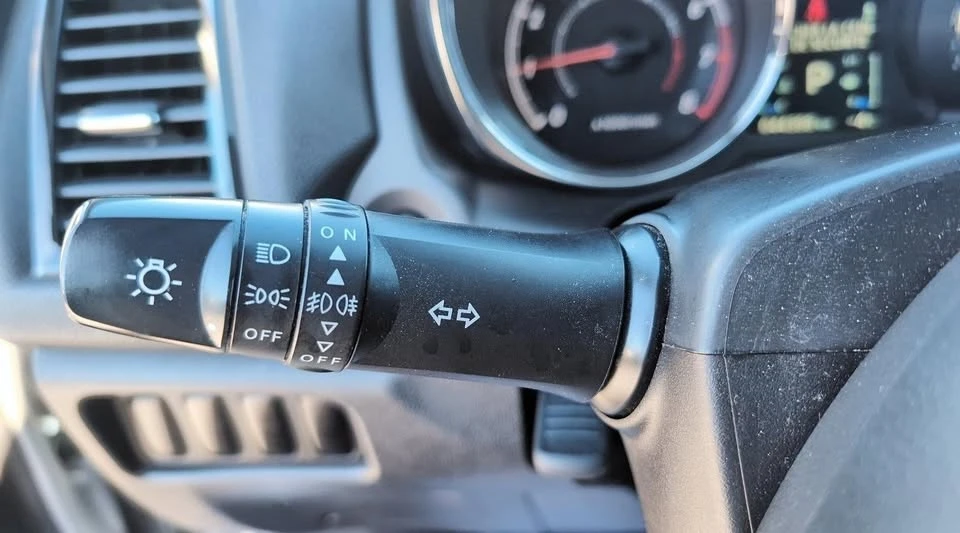 2021 Mitsubishi Eclipse Cross - Image 13 of 20
