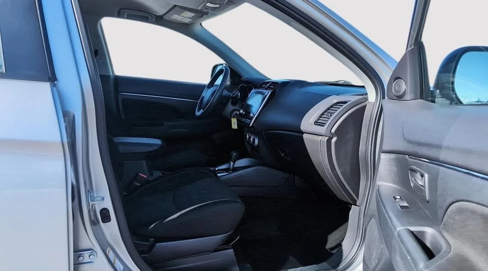 2021 Mitsubishi Eclipse Cross - Image 17 of 20