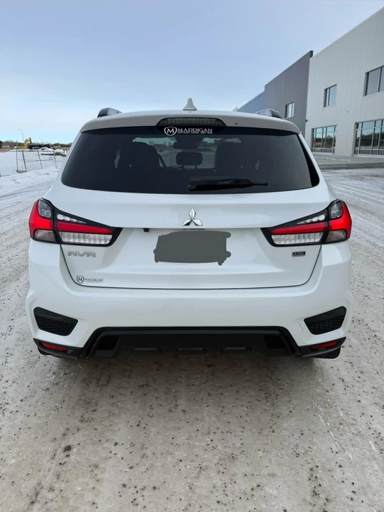 2021 Mitsubishi Eclipse Cross - Image 5 of 17