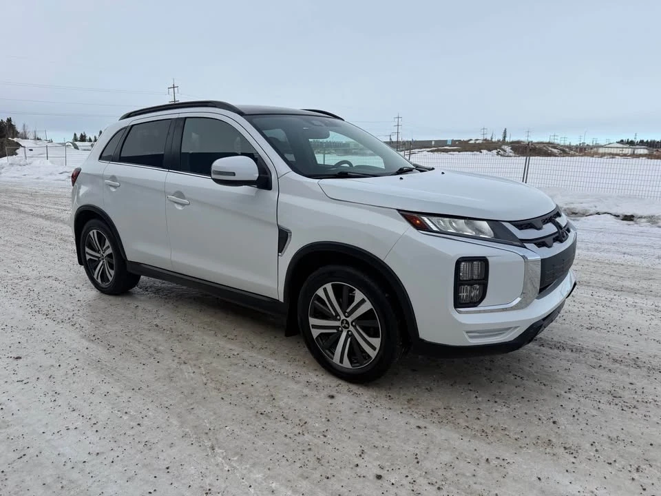 2021 Mitsubishi Eclipse Cross - Image 3 of 17