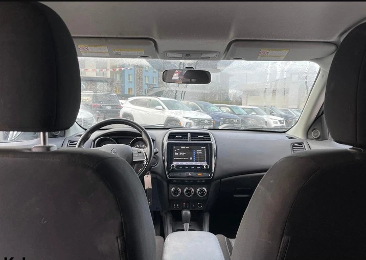 2021 Mitsubishi RVR - Image 10 of 12