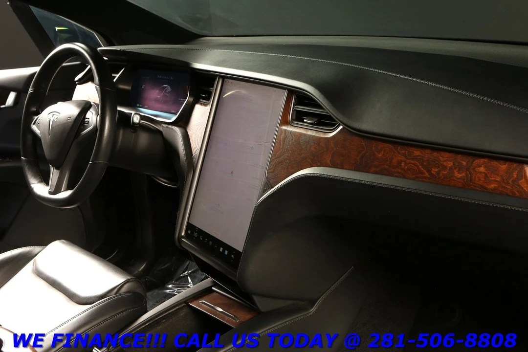 2021 Tesla Model X - Image 19 of 21