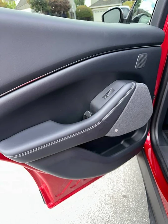 2021 Ford Mustang Mach-E - Image 14 of 15