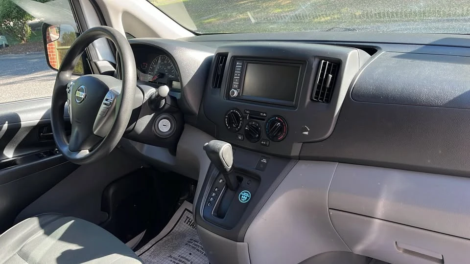 2021 Nissan NV - Image 10 of 14