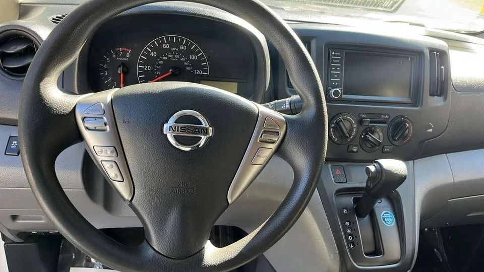 2021 Nissan NV - Image 12 of 14