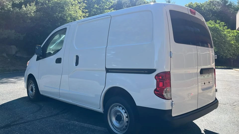 2021 Nissan NV - Image 6 of 14