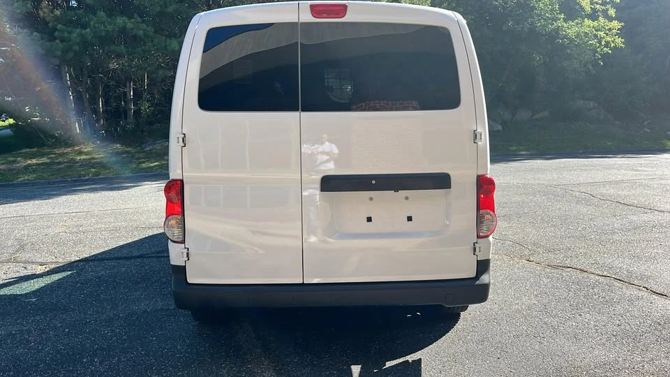 2021 Nissan NV - Image 5 of 14