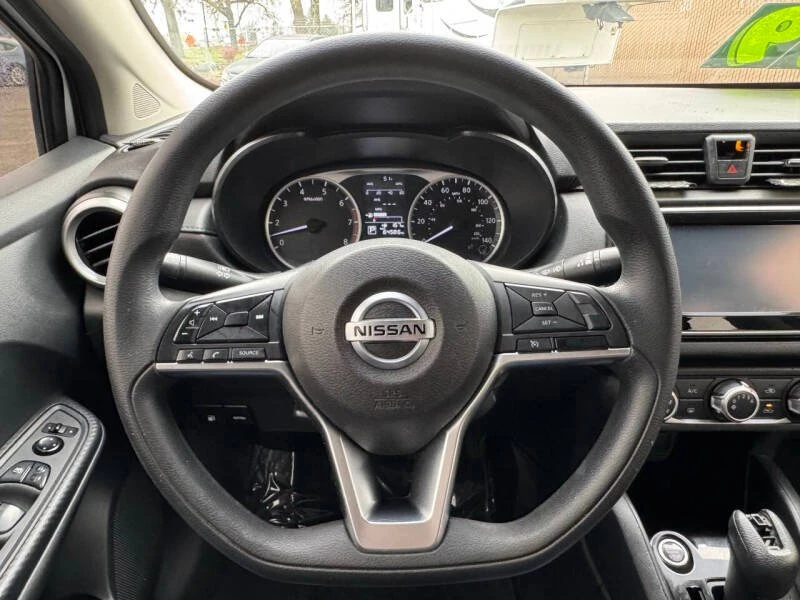 2021 Nissan Versa - Image 17 of 18
