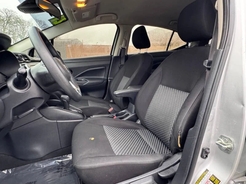 2021 Nissan Versa - Image 12 of 18