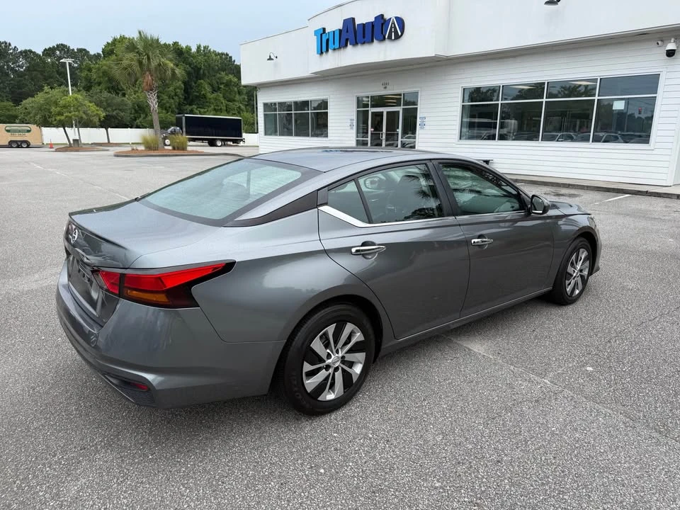 2021 Nissan Altima 6th Gen - Image 5 of 10