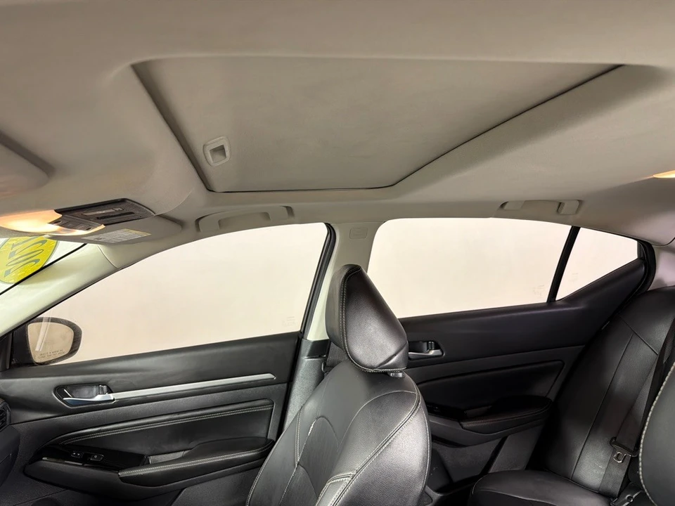 2021 Nissan Altima 6th Gen - Image 11 of 21