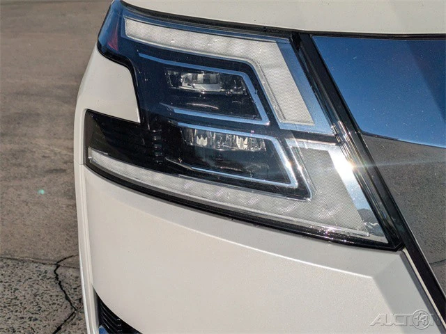 2021 Nissan Armada - Image 10 of 21