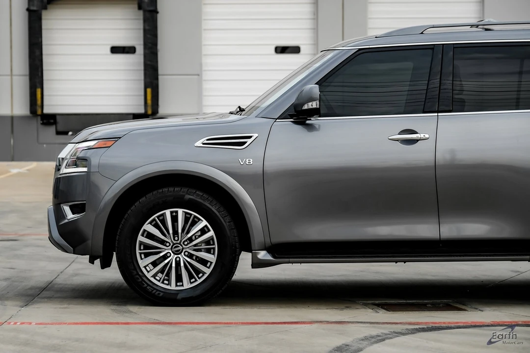 2021 Nissan Armada - Image 6 of 12