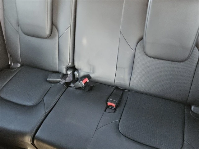 2021 Nissan Armada - Image 11 of 21
