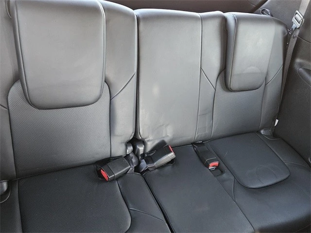 2021 Nissan Armada - Image 16 of 21