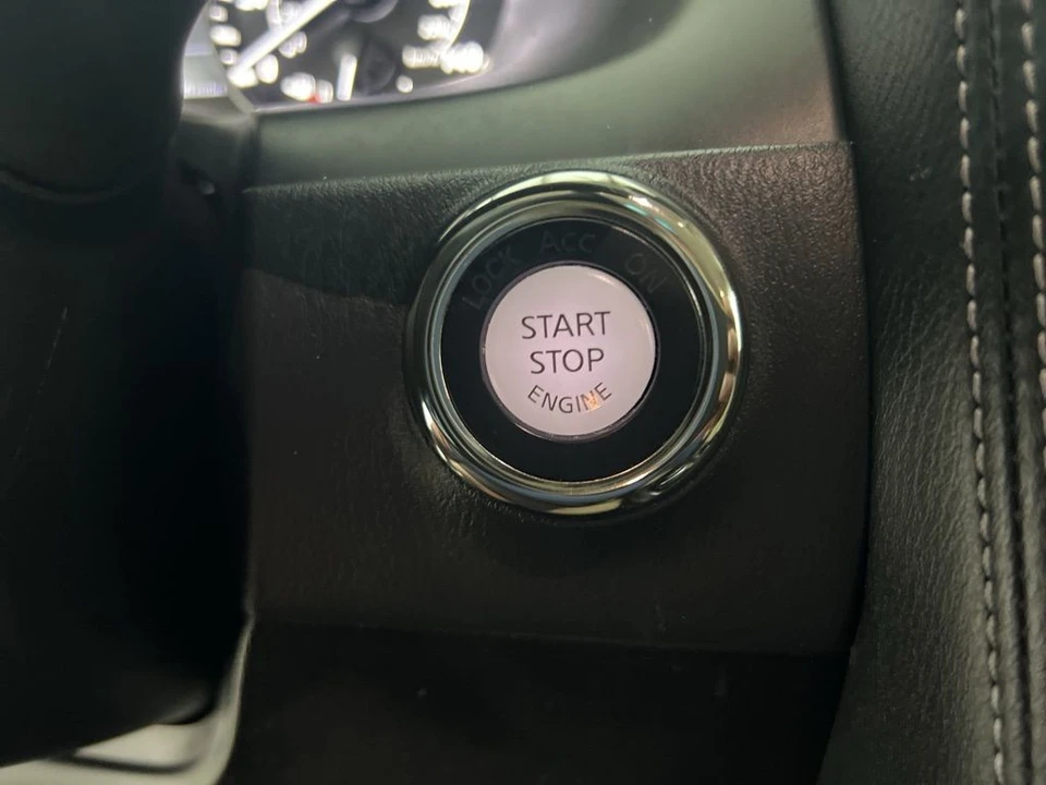 2021 Nissan Armada - Image 17 of 21