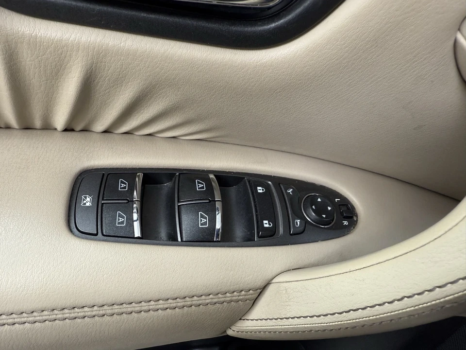 2021 Nissan Armada - Image 10 of 21