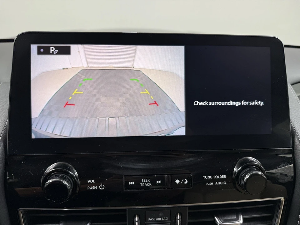 2021 Nissan Armada - Image 14 of 21