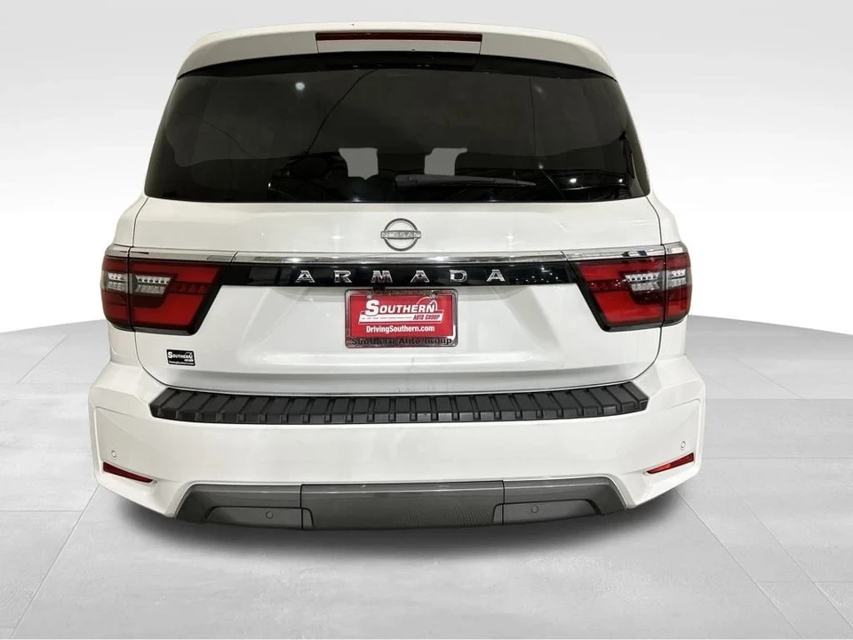2021 Nissan Armada - Image 10 of 12