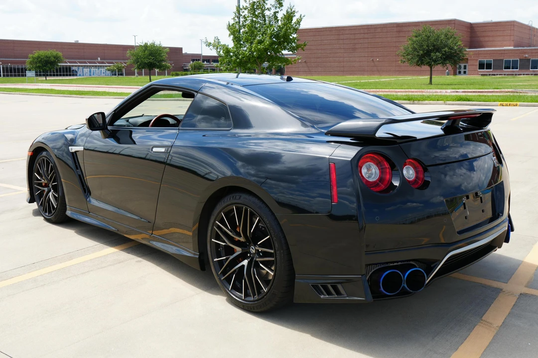 2021 Nissan R35 GT-R Premium - Image 4 of 31