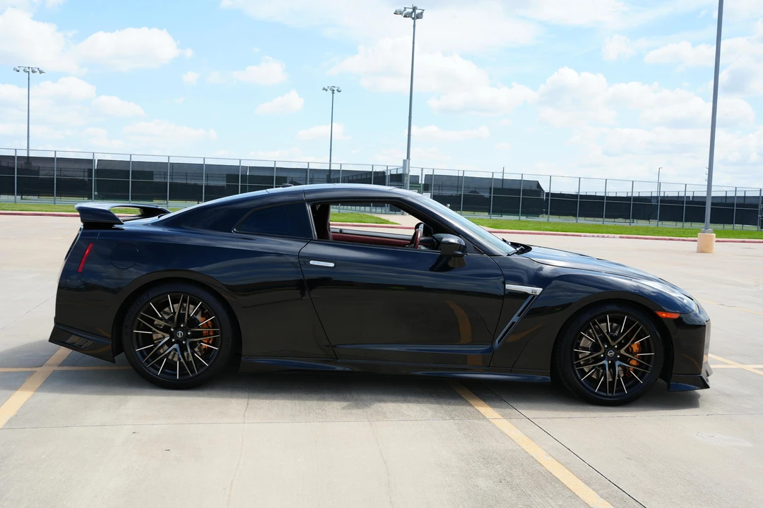 2021 Nissan R35 GT-R Premium - Image 11 of 31