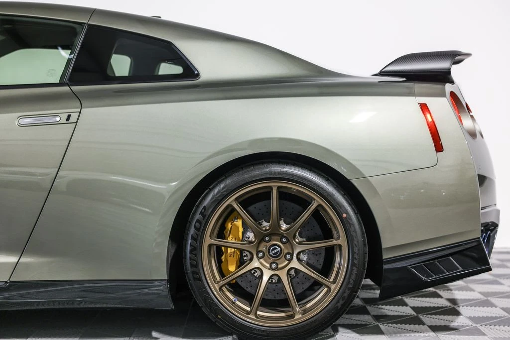 2021 Nissan R35 GT-R Premium - Image 15 of 21