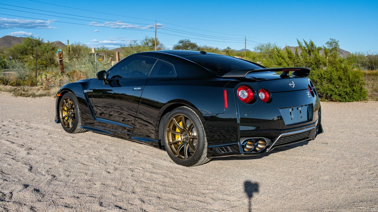 2021 Nissan R35 GT-R T-Spec & Final Edition - Image 8 of 31