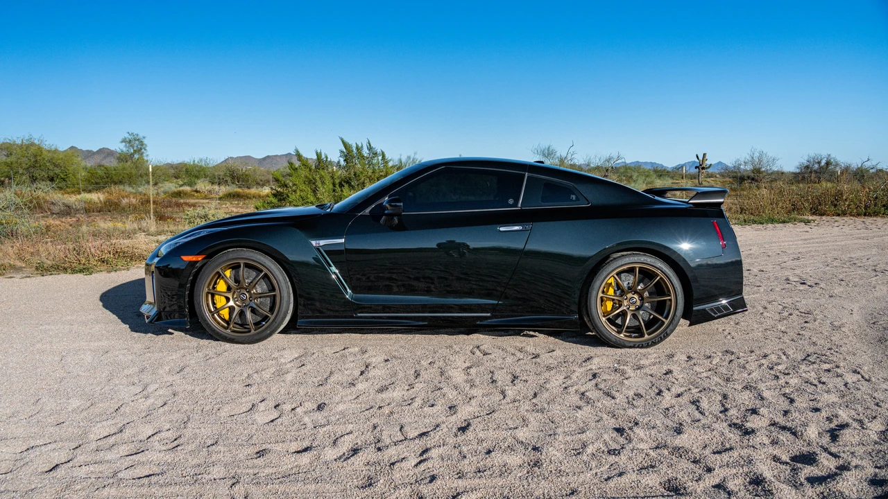 2021 Nissan R35 GT-R T-Spec & Final Edition - Image 9 of 31