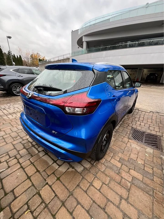 2021 Nissan Kicks - Image 3 of 5
