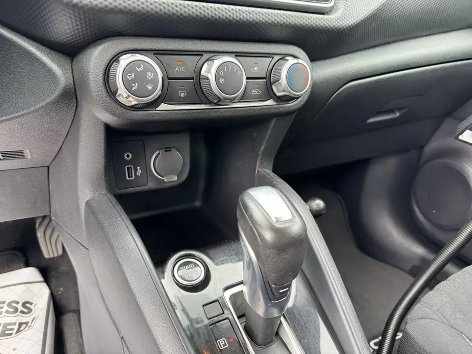 2021 Nissan Kicks - Image 12 of 15