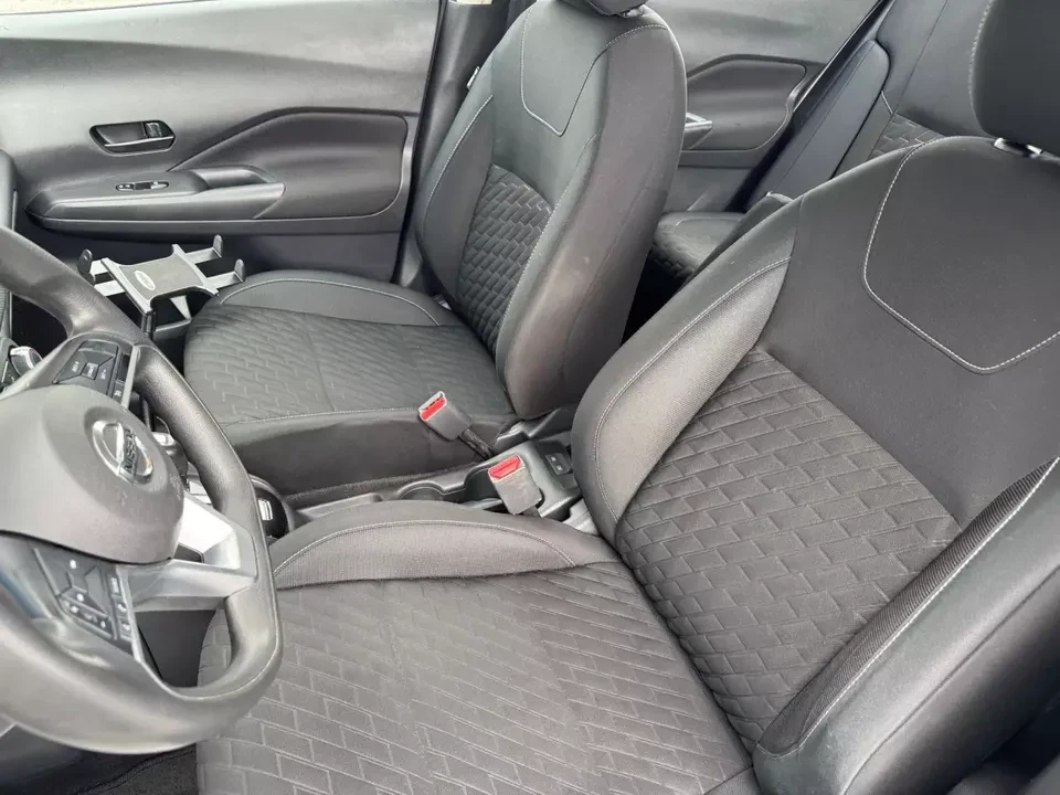2021 Nissan Kicks - Image 10 of 15