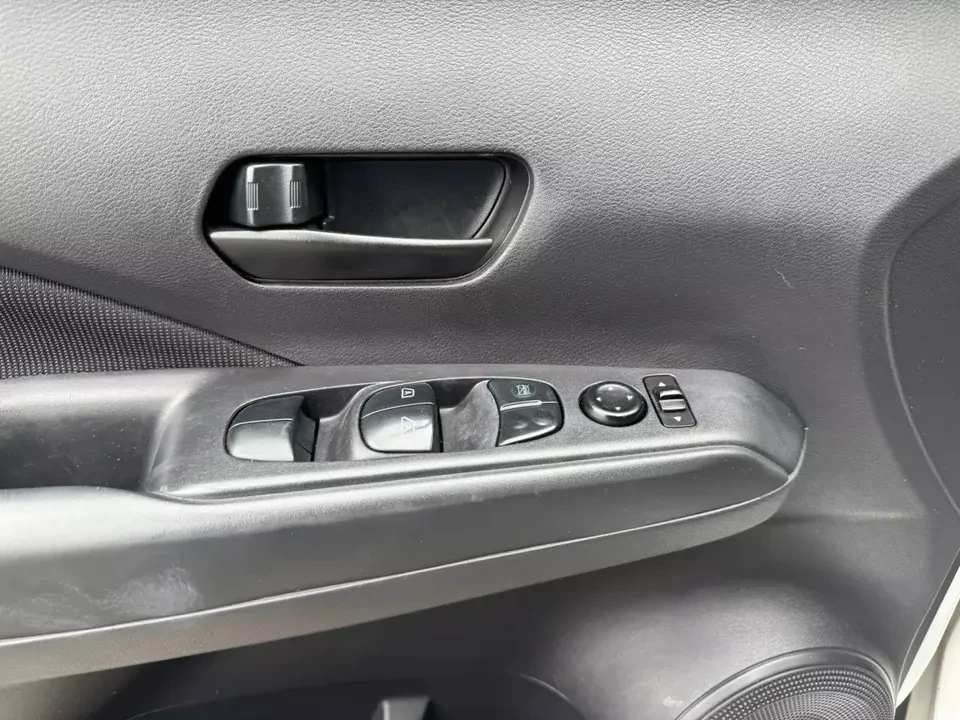 2021 Nissan Kicks - Image 14 of 15