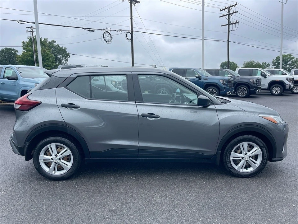 2021 Nissan Kicks - Image 6 of 12