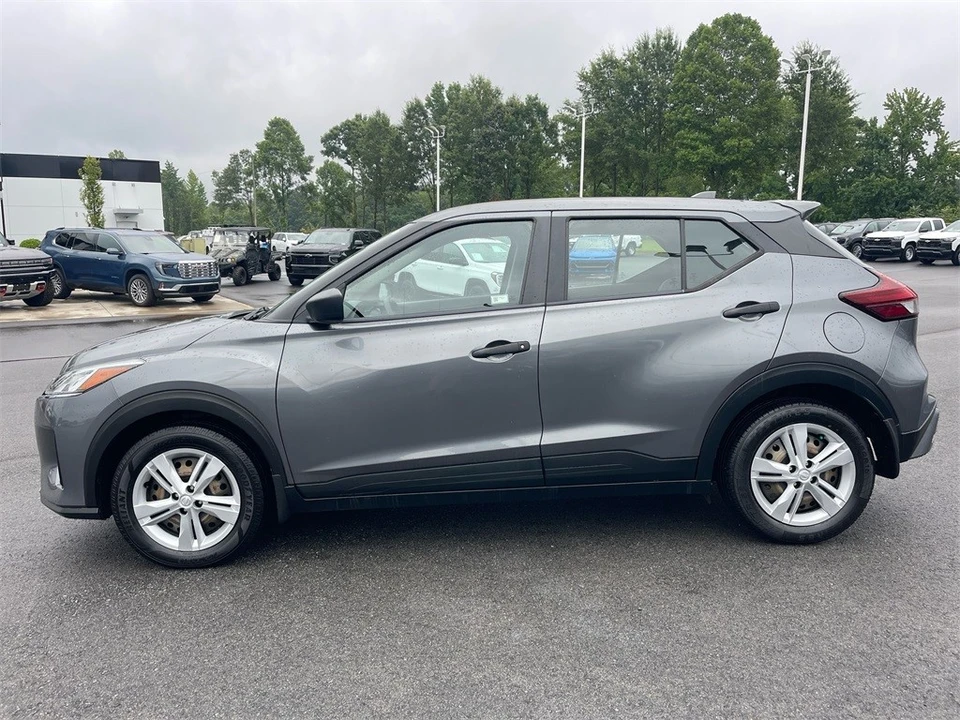 2021 Nissan Kicks - Image 2 of 12