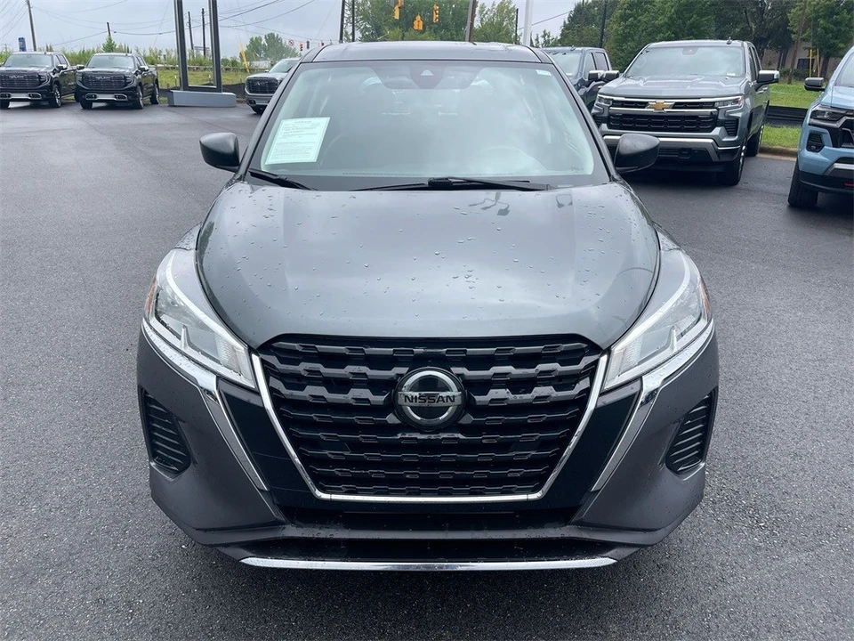 2021 Nissan Kicks - Image 8 of 12