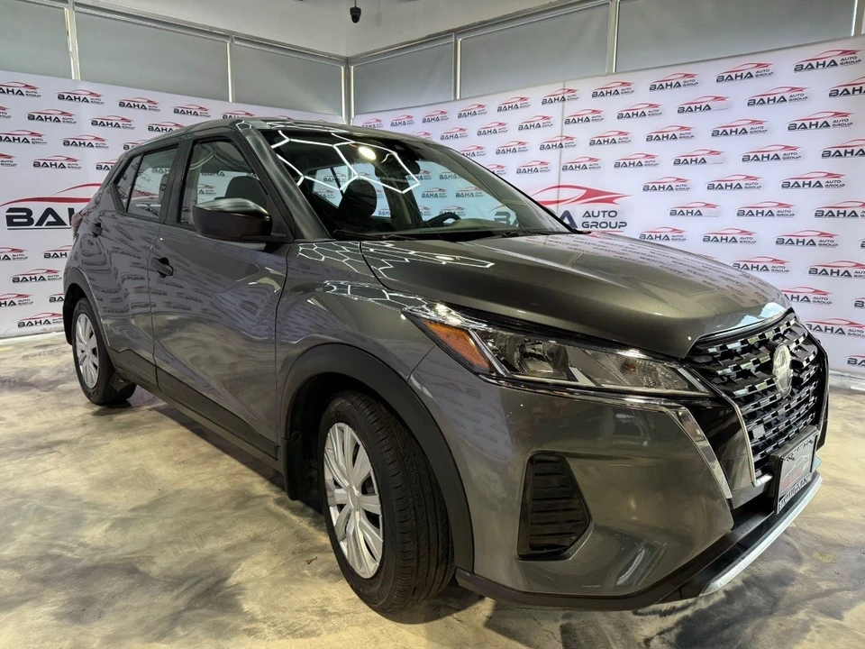 2021 Nissan Kicks - Image 2 of 31