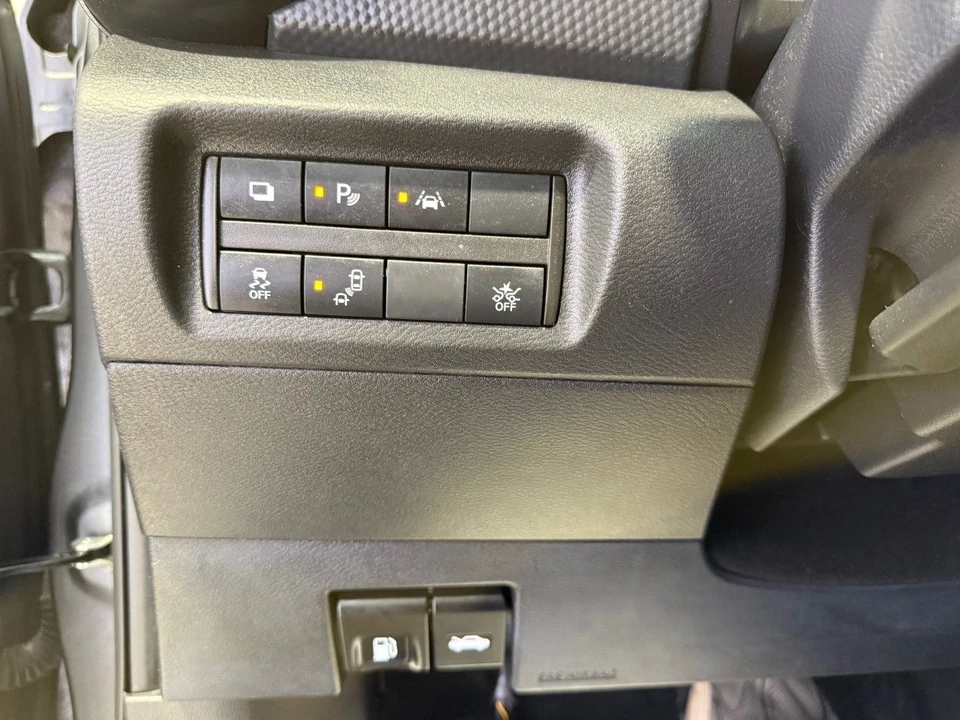 2021 Nissan Kicks - Image 23 of 31
