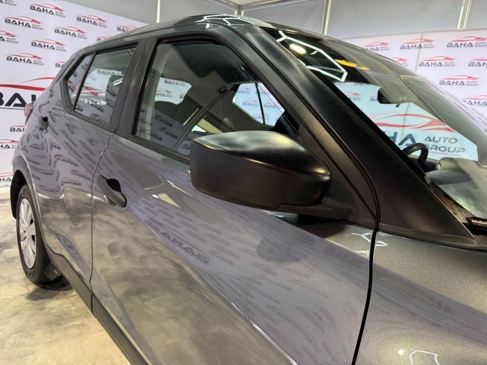 2021 Nissan Kicks - Image 12 of 31