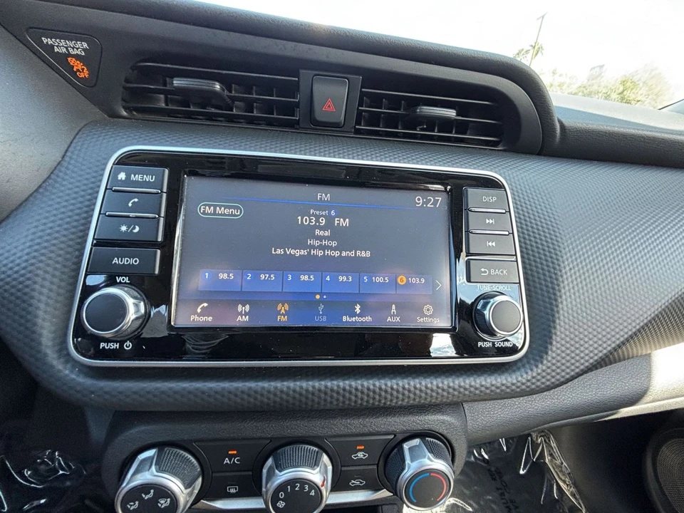 2021 Nissan Kicks - Image 24 of 31