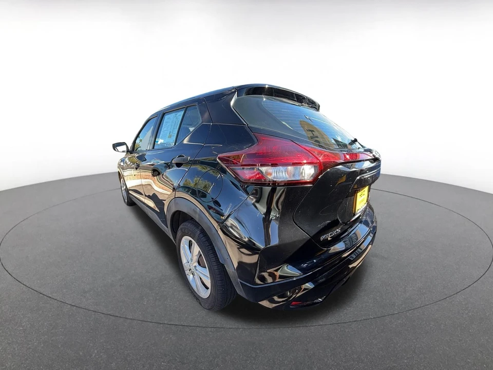 2021 Nissan Kicks - Image 7 of 31